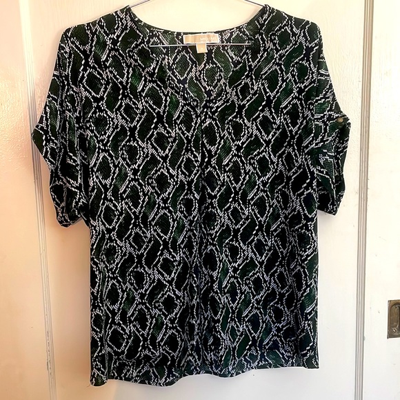 Rare Michael Kors Snakeskin Pattern Blouse 💚 - Picture 1 of 5